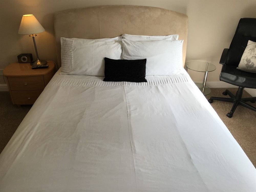 Sleepneat Bed & Breakfast Ascot  Luaran gambar